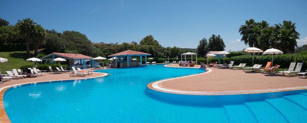 Geovillage Sport & Wellness Resort Olbia Exterior foto